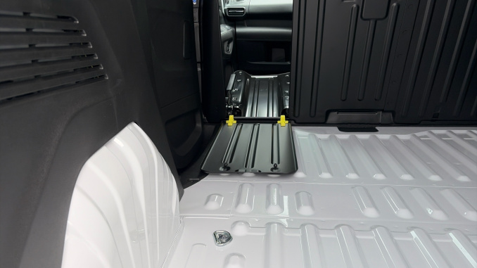 Vauxhall Combo Cargo Combo Diesel 1.5 Turbo D 100ps Prime Plus H1 Van - Image 42